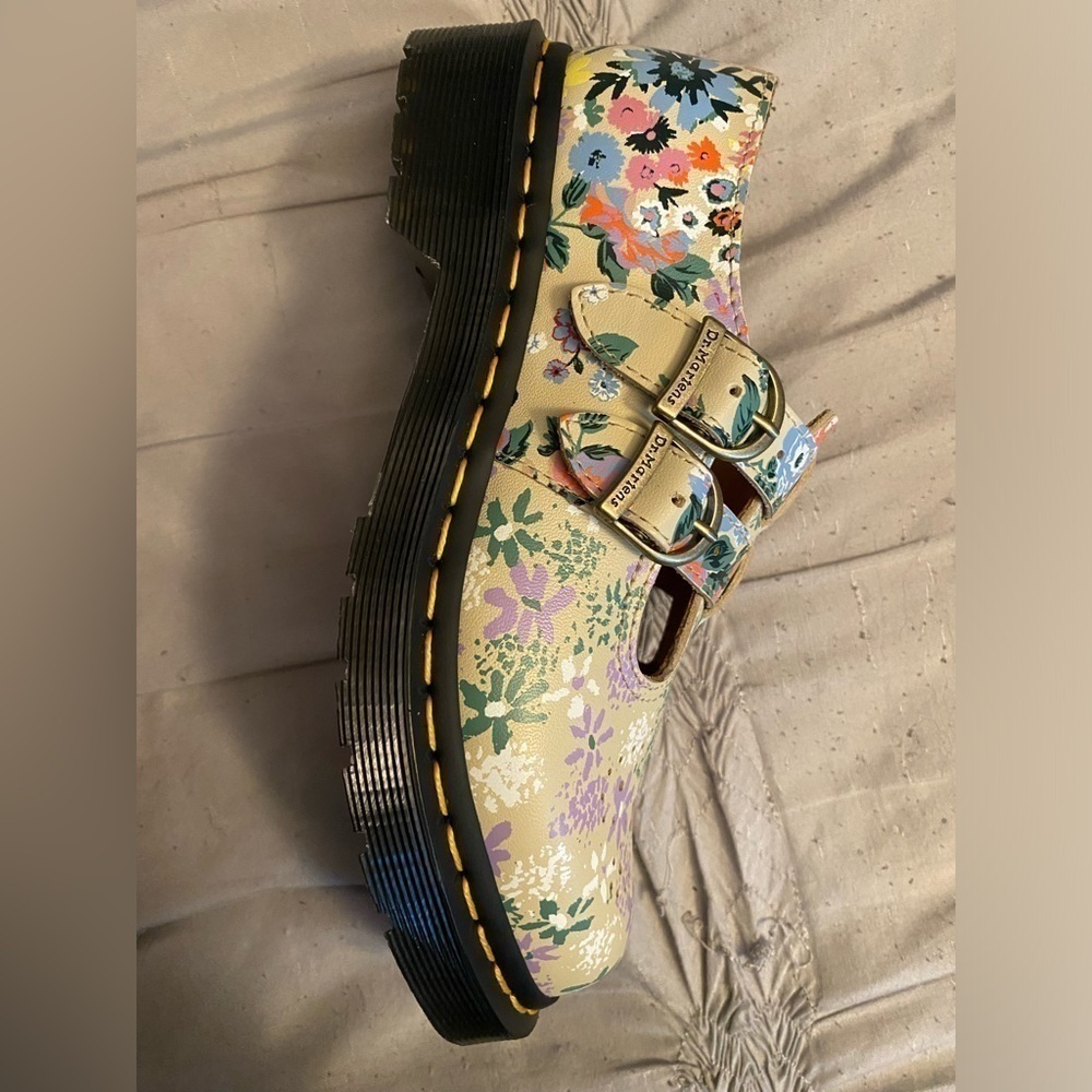 NWOT Dr. Martens 8065 Floral Mash Up Leather Mary Jane 'Parchment Beige Size 5 - Picture 7 of 13